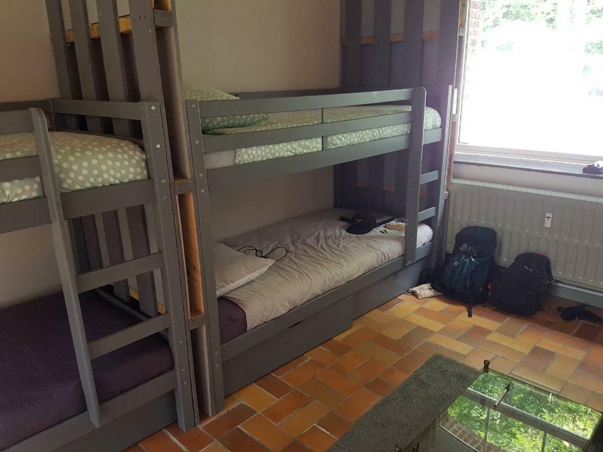 מלון דינאן Panama Selva Backpacker מראה חיצוני תמונה